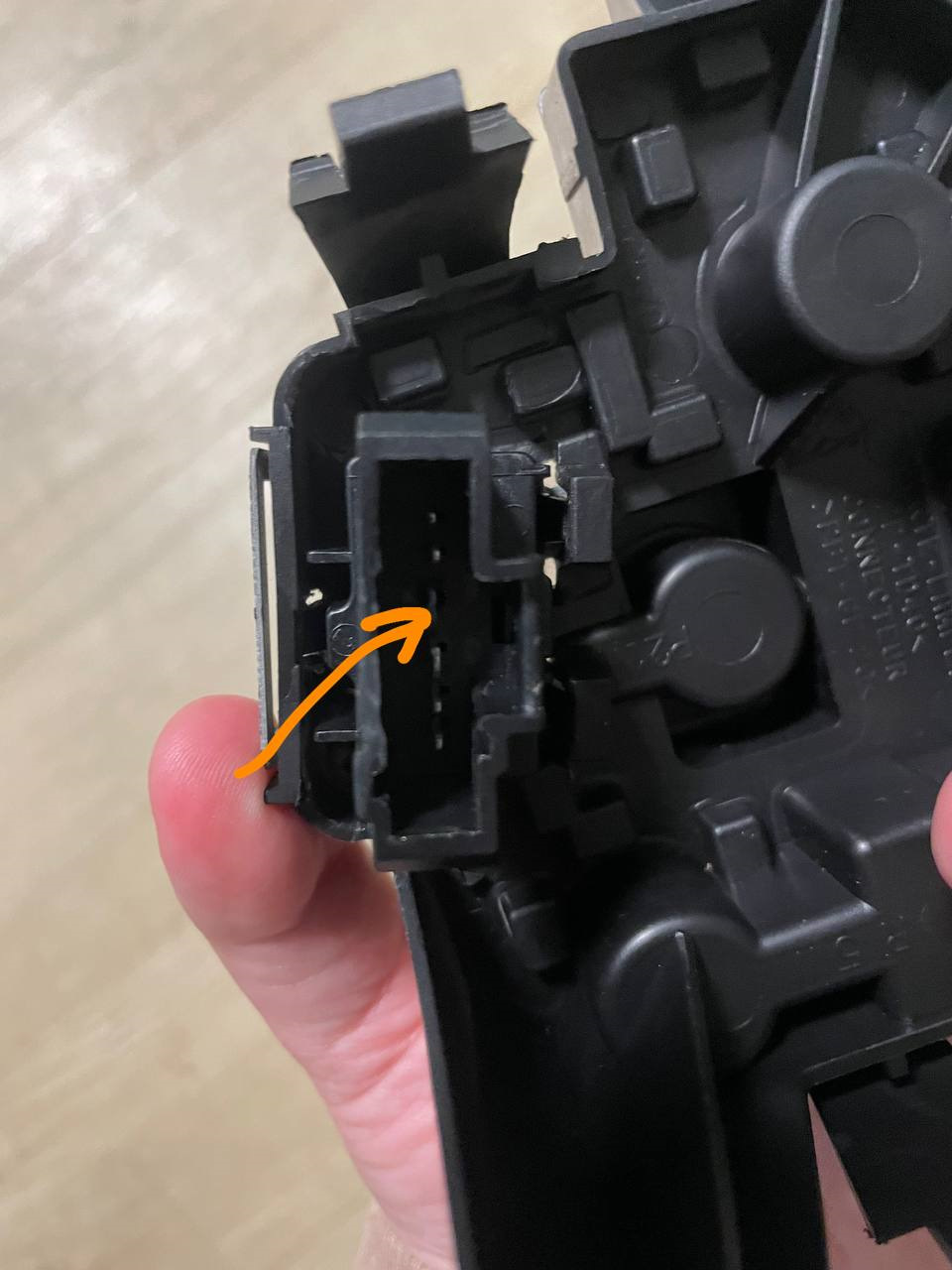 Ремонт платы задней фары — Peugeot 307, 1,6 л, 2006 года | своими ...