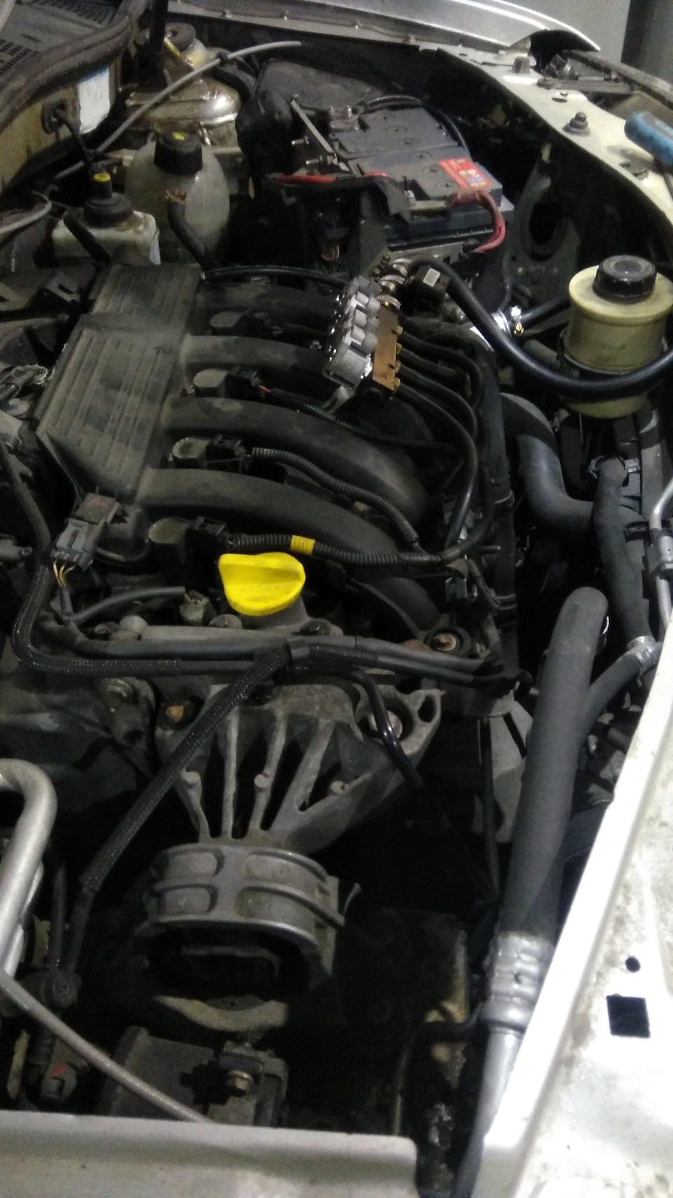 Хлопки в выхлопную. — Renault Duster (1G), 2 л, 2012 года | наблюдение ...