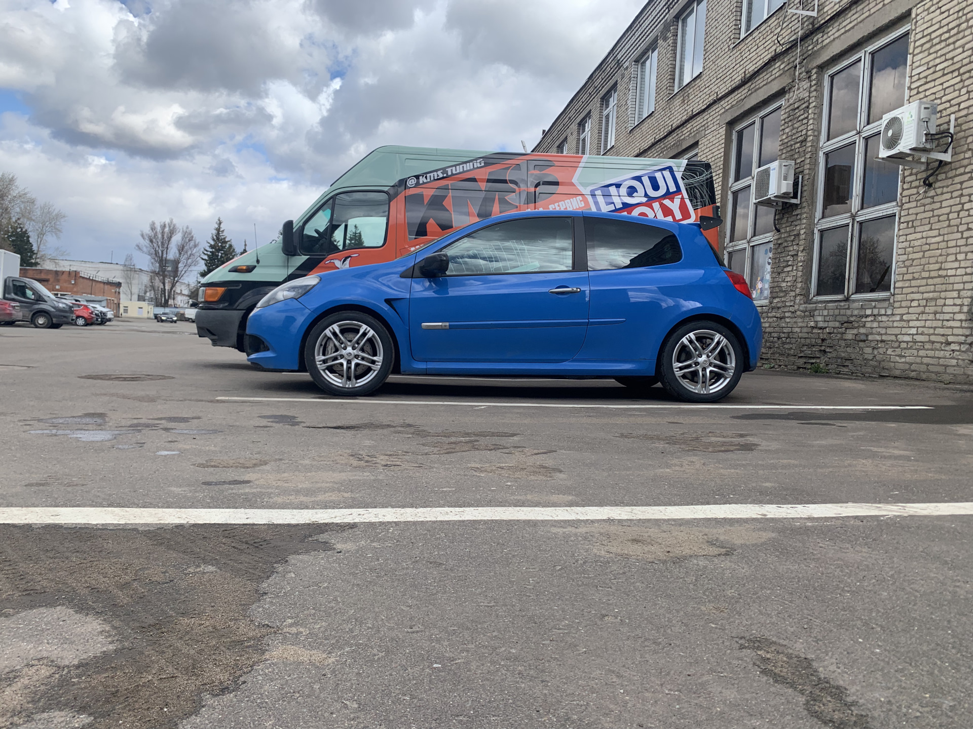 шины renault clio 3. шины renault clio 3. Renault clio rs 197. Renault clio sport. диски рено клио 1.