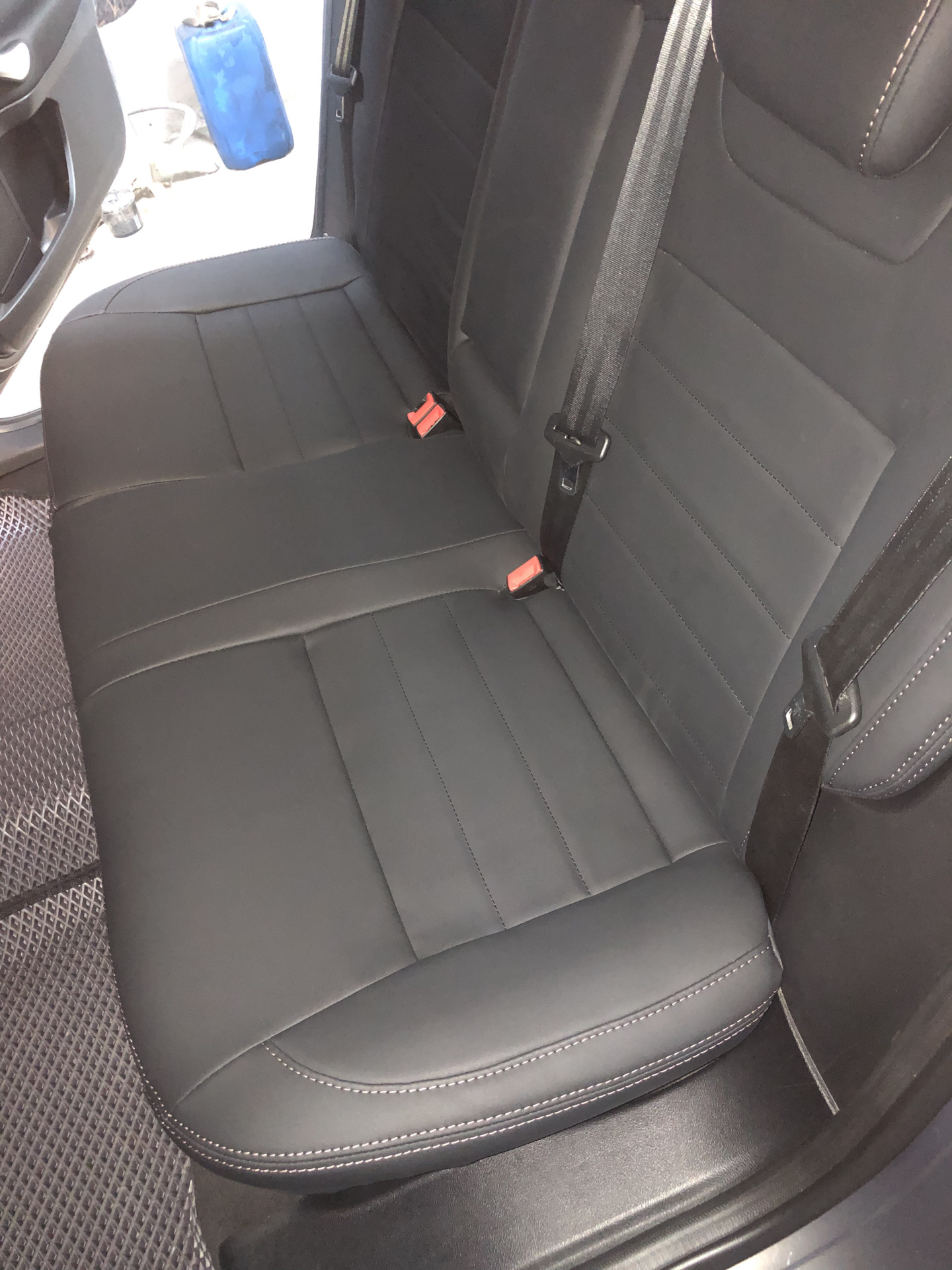 Установка каркасных чехлов — Ford Mondeo IV, 2 л, 2012 года | просто ...