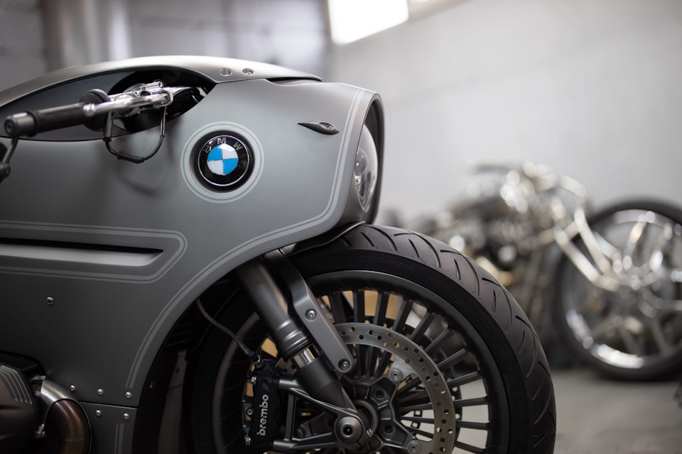 Красивее не бывает: кастом BMW R1100S потряс мотовыставку и интернет - Журнал "М