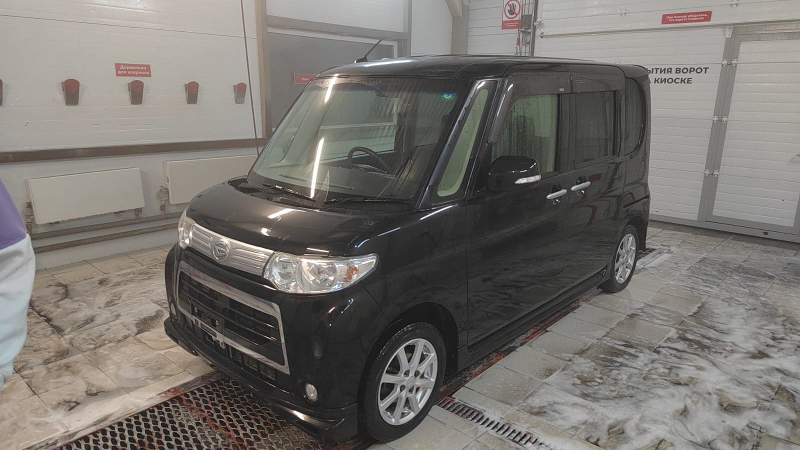 Daihatsu Tanto (2G) 0.7 бензиновый 2013 | Черная жемчужина на DRIVE2