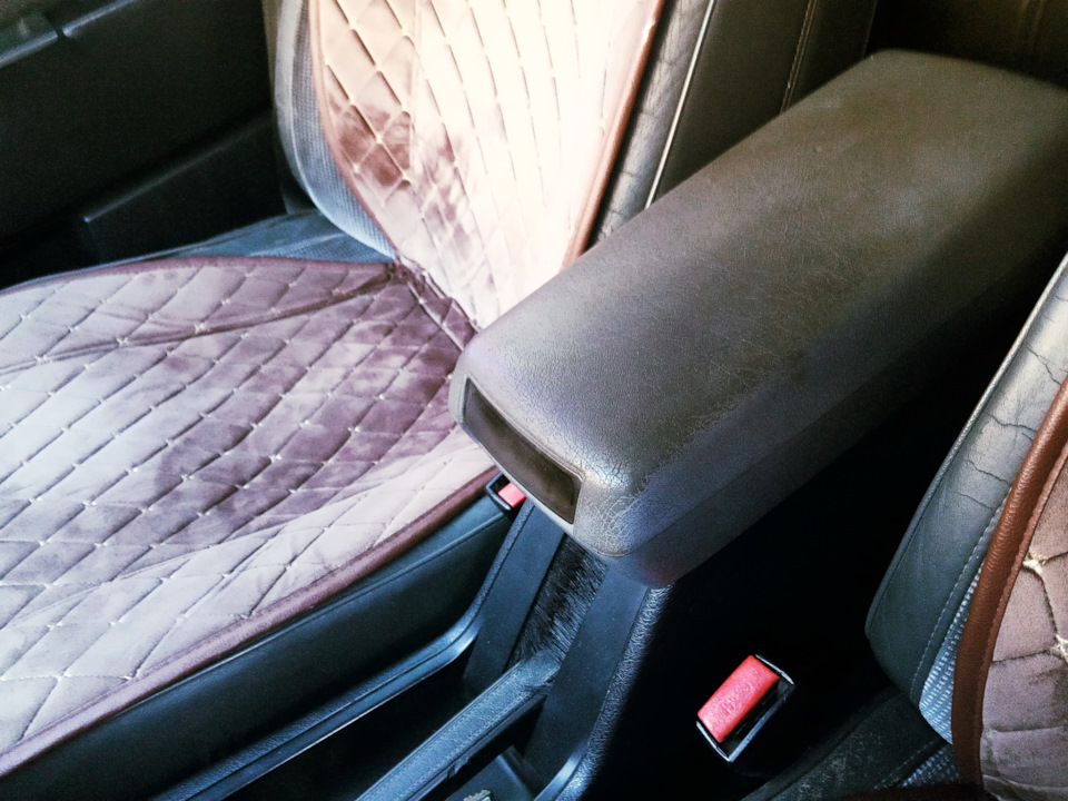 Созрел. Подлокотник с подстаканниками! — Volvo 940, 2,3 л, 1991 года ...