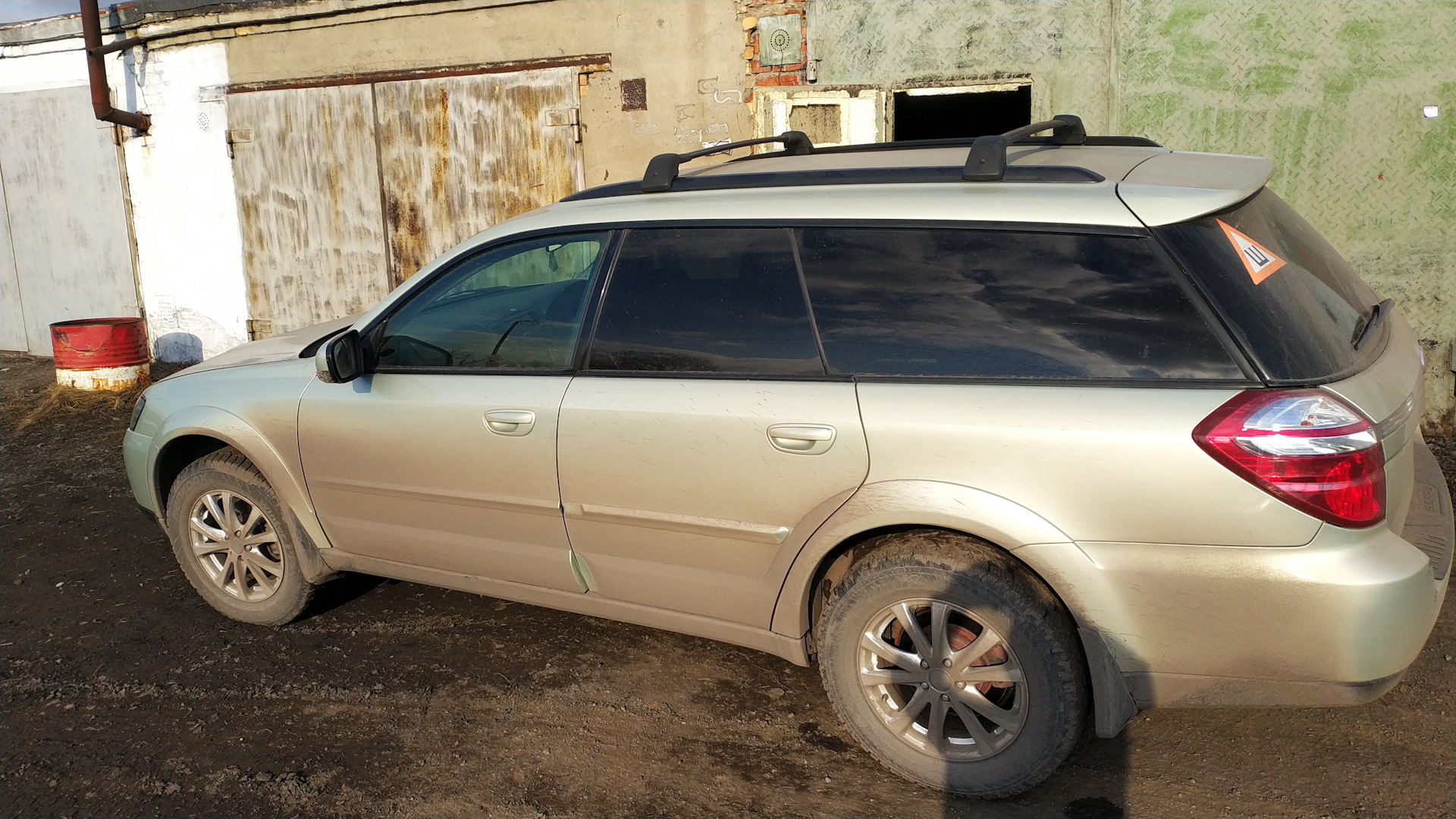 Рейлинги на субару аутбек. Рейлинги на субару аутбек 2012. Subaru outback bs9. Рейлинги аутбек. Субару аутбек 2015 рейлинги.