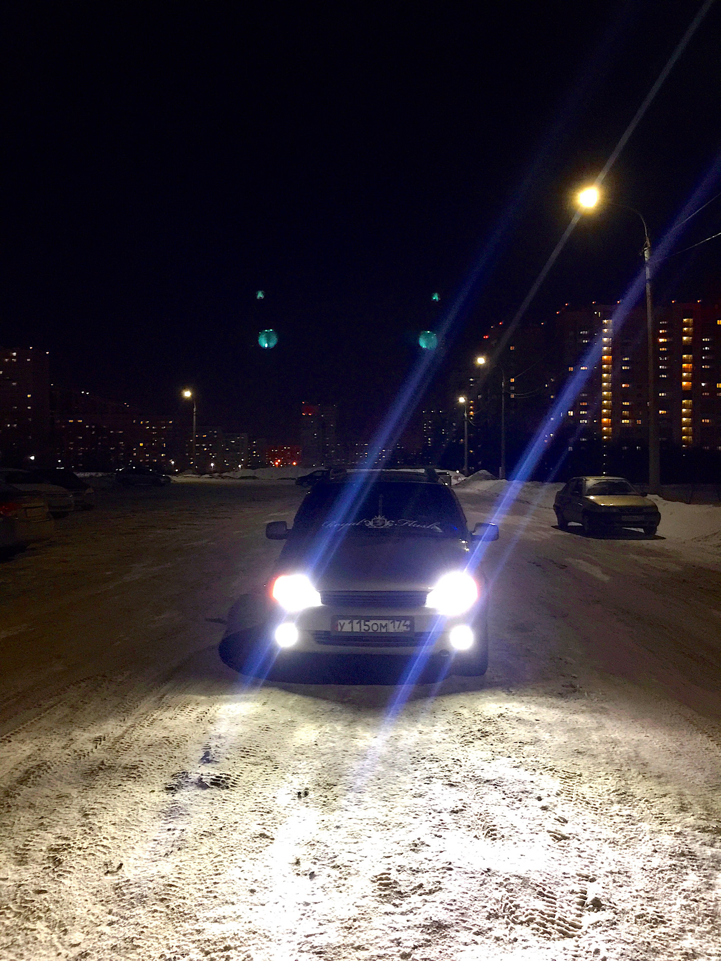 2х цветные led лампы в головной свет — Lada Калина Универсал (1G), 1,6 ...