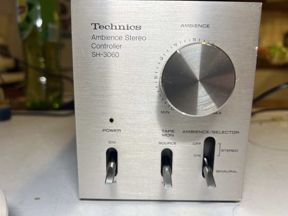 Technics SH-3060 ステレオ コントローラー 1979年 Technics SH-3060の仕様 テクニクス