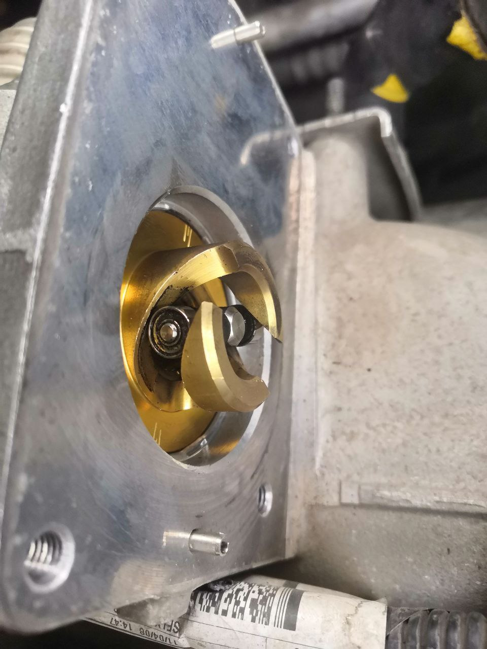 Вопрос по клапану EGR на 1.8 tdci дизель или двигатель троит на ...