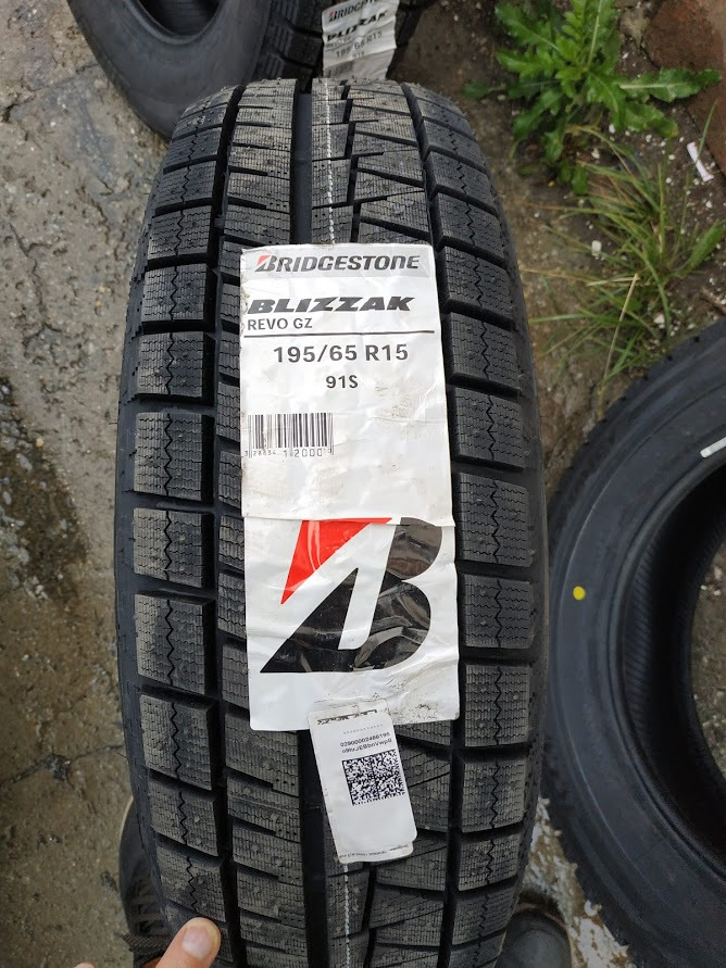 Смена Bridgestone Blizzak VRX на Bridgestone Blizzak Revo GZ — Skoda ...