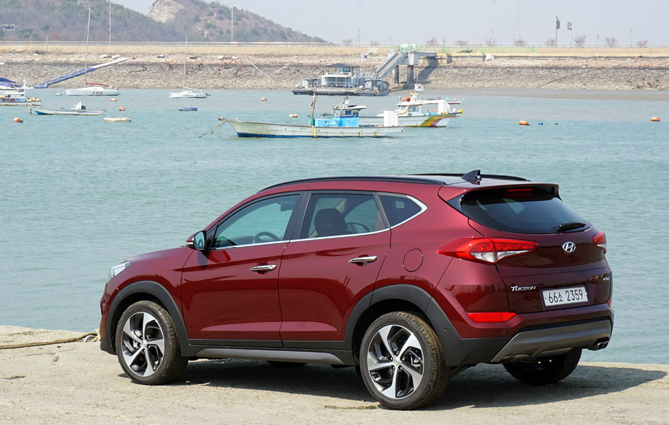 Hyundai Tucson 2021 Red