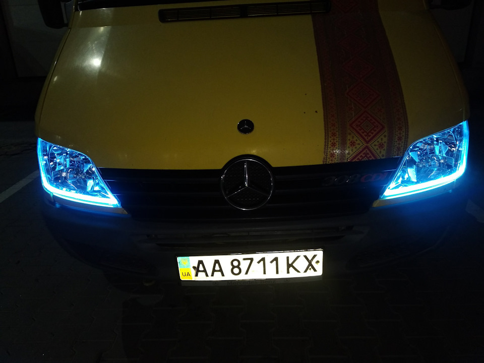 спринтер 315 дневные ходовые огни предохранитель. ходовые огни спринтер. ходовые огни спринтер. дхо на вито 638. фары спринтер 412.
