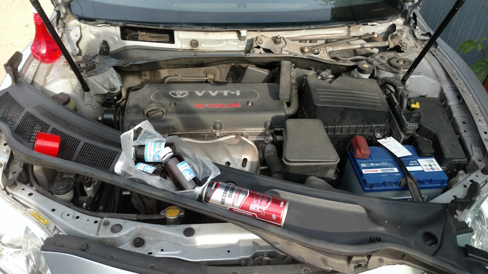 Замена фильтра салона и чистка испарителя — Toyota Camry (XV40), 2,4 л ...