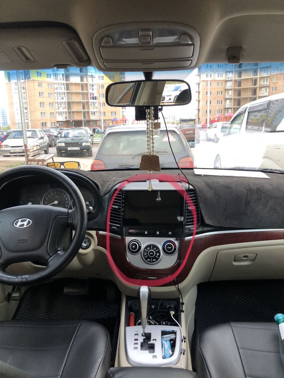 Посторонние звуки из под центральной консоли — Hyundai Santa Fe (2G), 2,7  л, 2006 года | наблюдение | DRIVE2