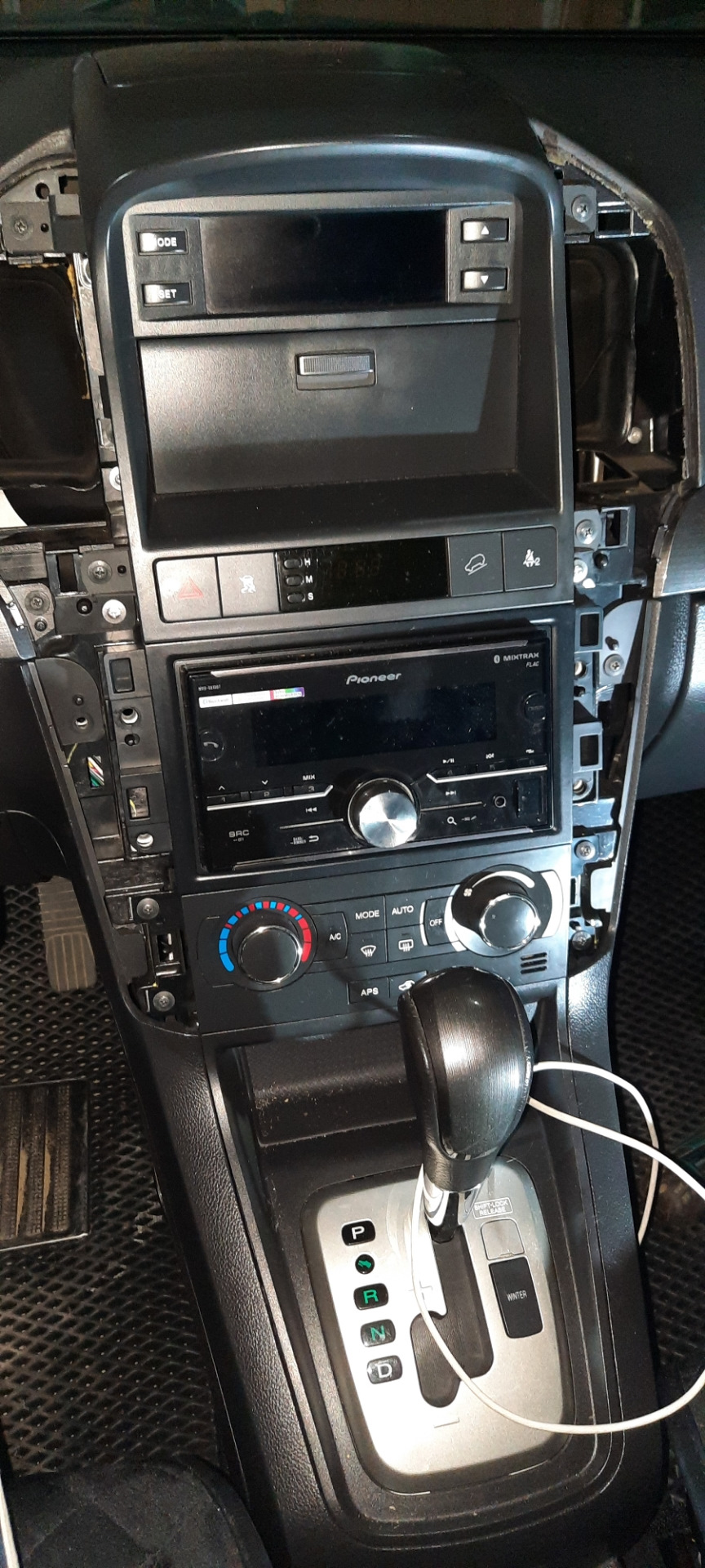 Разбираем значит вот — Chevrolet Captiva (1G)