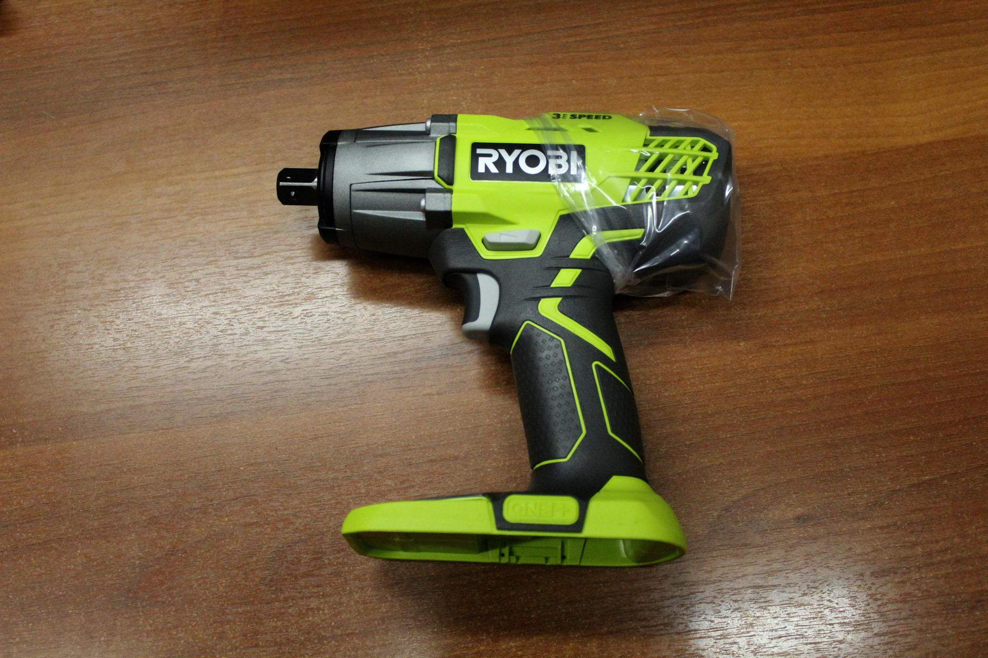 Ударный гайковерт ryobi one r18iw3 0 5133002436