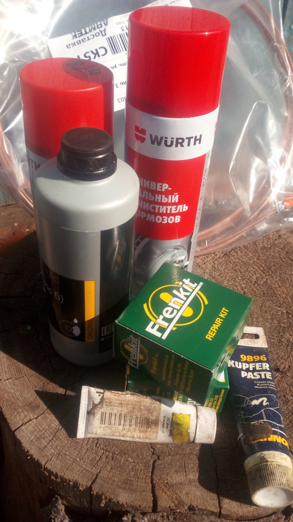 Замена тормозных трубок, переборка и покраска задних суппортов — BMW 5 ...