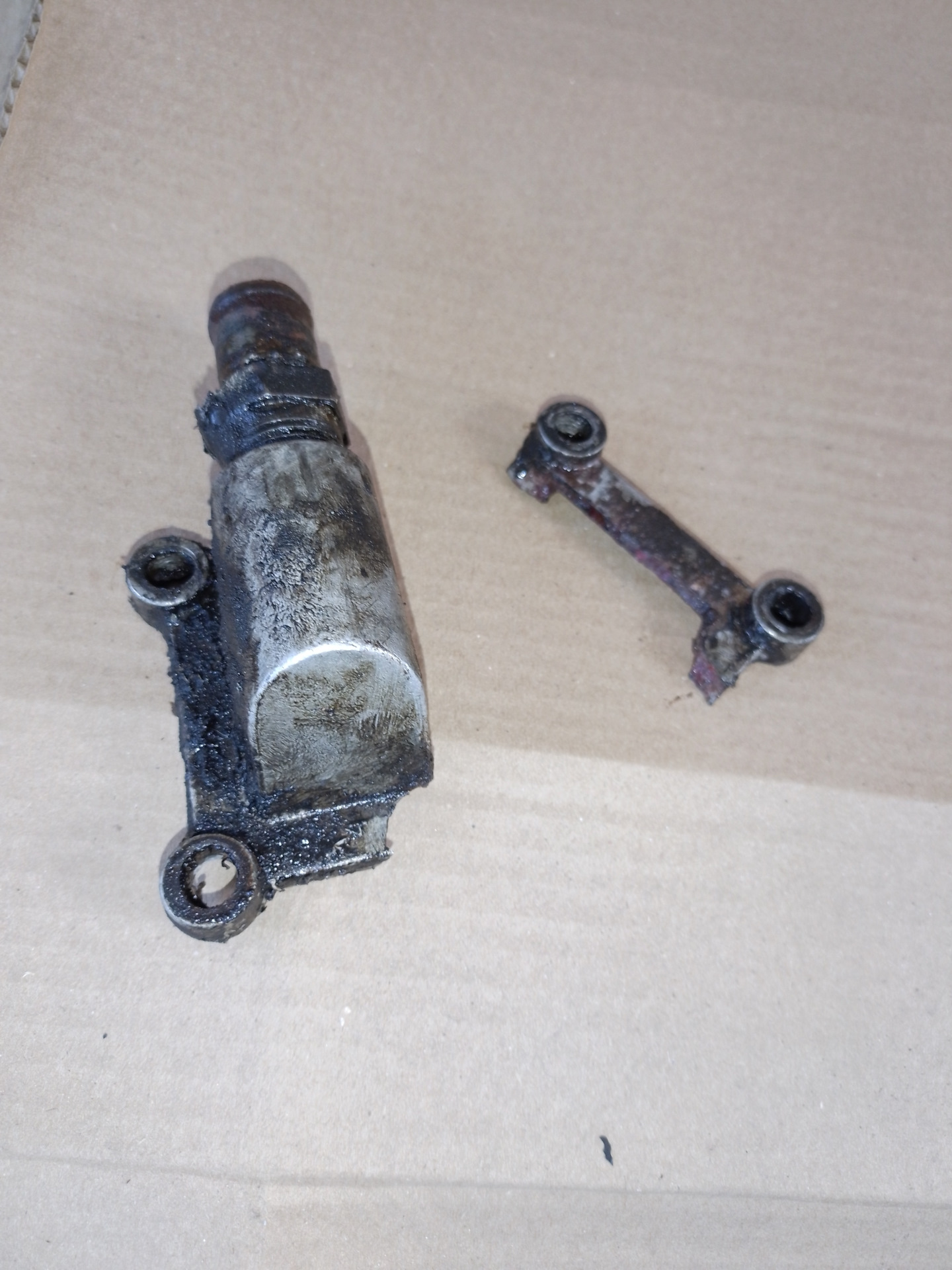 Течь антифриза из под танчика — ГАЗ Газель, 2,4 л, 1997 года | поломка ...