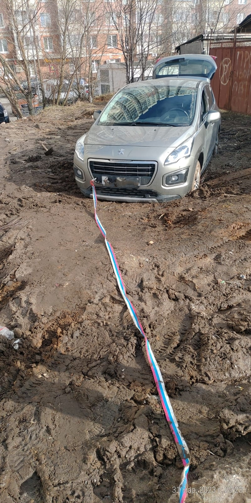 Течь масла из под клапанной крышки — Peugeot 3008 (1G), 1,6 л, 2014 ...