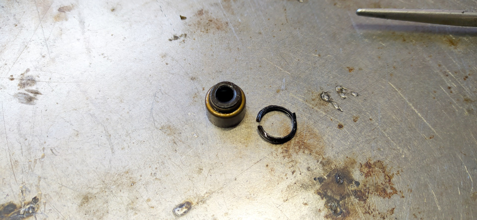 Меняем маслосъемные колпачки на 2AZ-FE — Toyota Ipsum (21), 2,4 л, 2001 ...