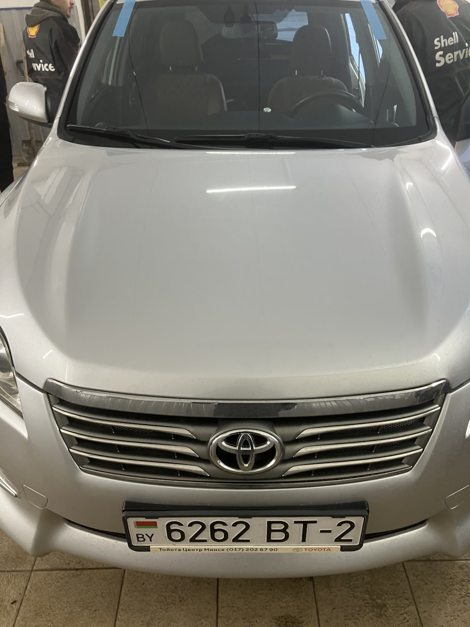 Новое лобовое стекло — Toyota RAV4 (III), 2 л, 2011 года | аксессуары |  DRIVE2