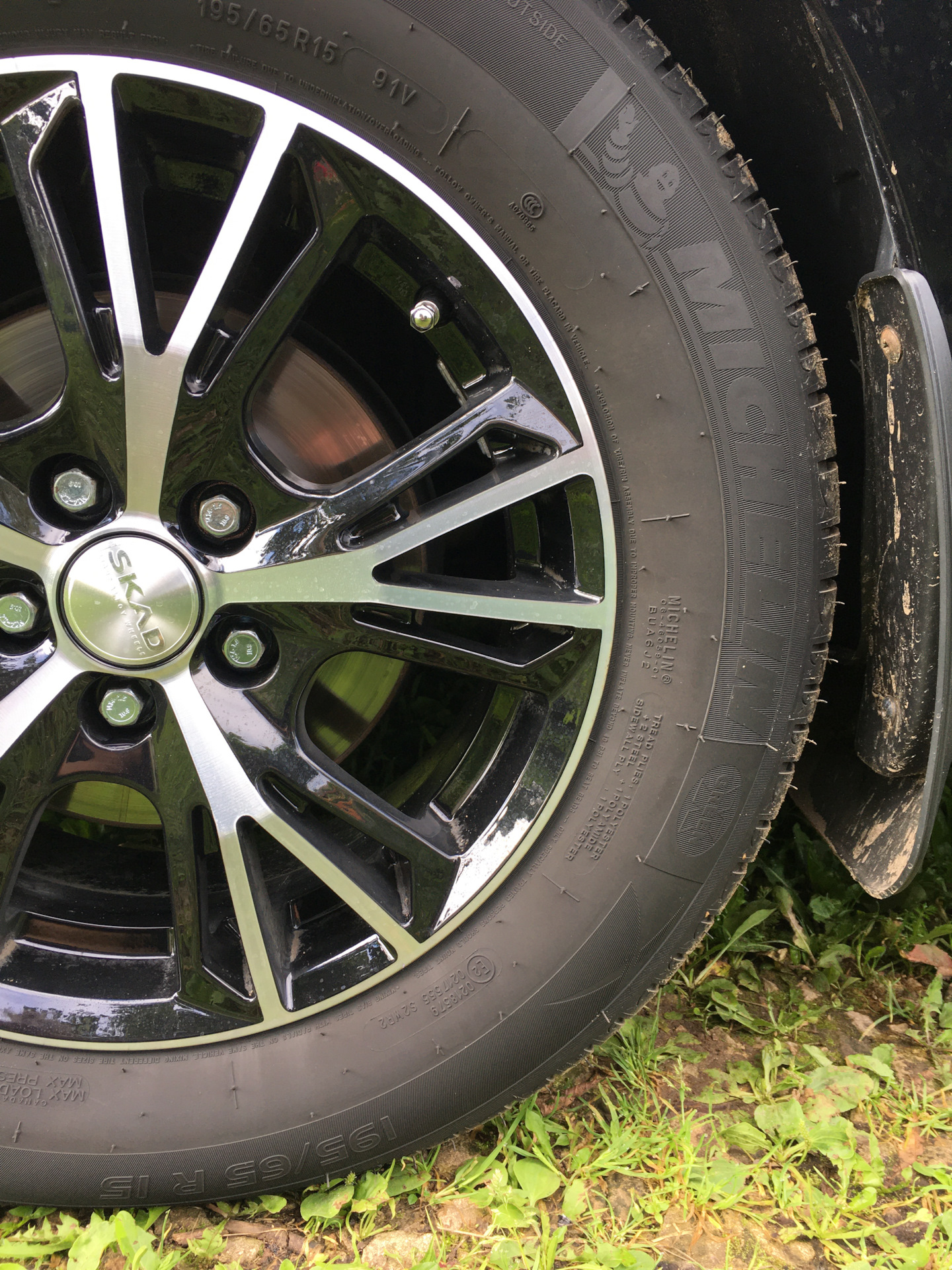 Резина 195/65 R15 — Skoda Rapid (1G), 1,6 л, 2018 года | наблюдение | DRIVE2