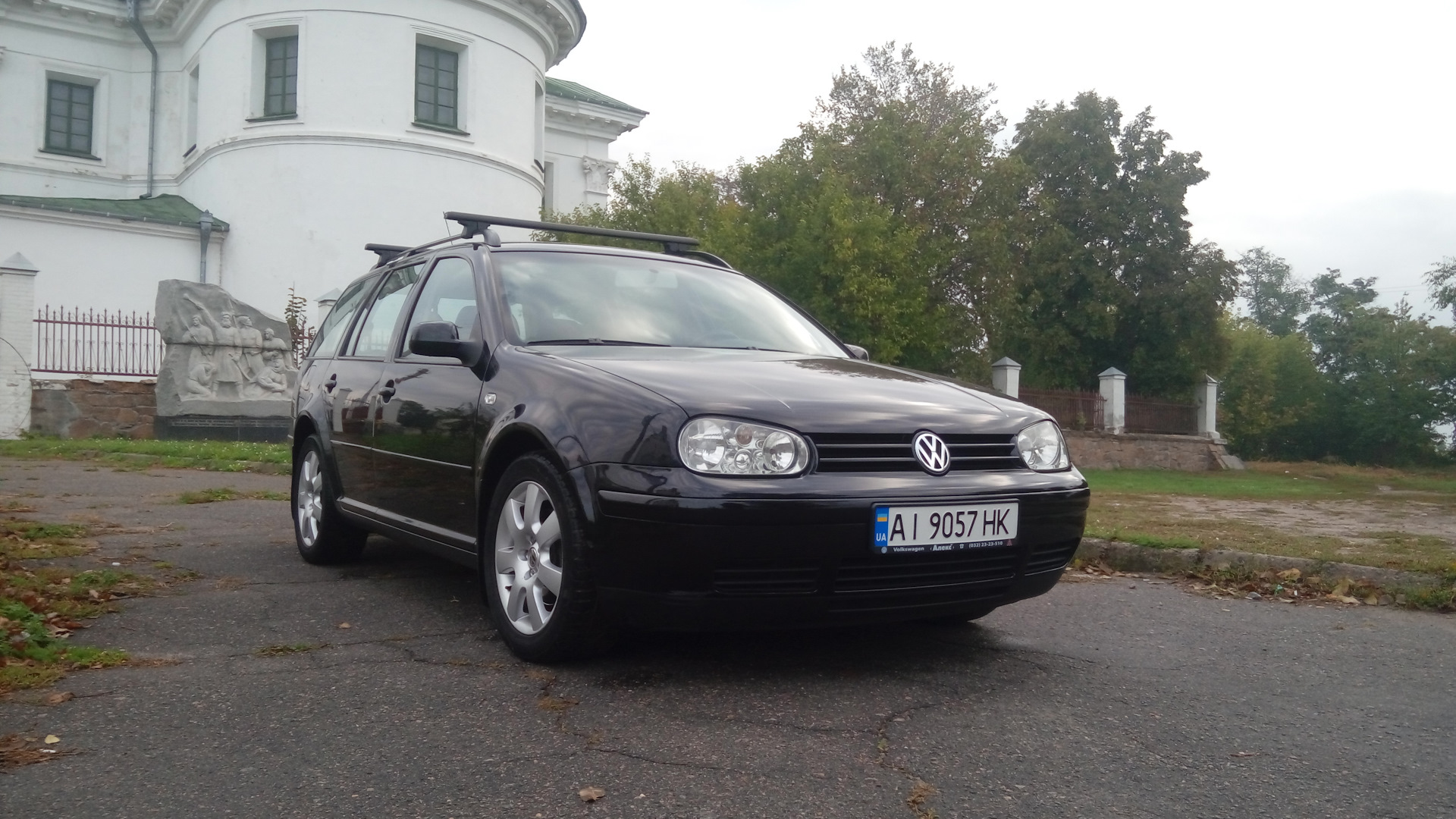 Volkswagen Golf Mk4 1.4 бензиновый 2004 | Черного цвета 20-го века на DRIVE2