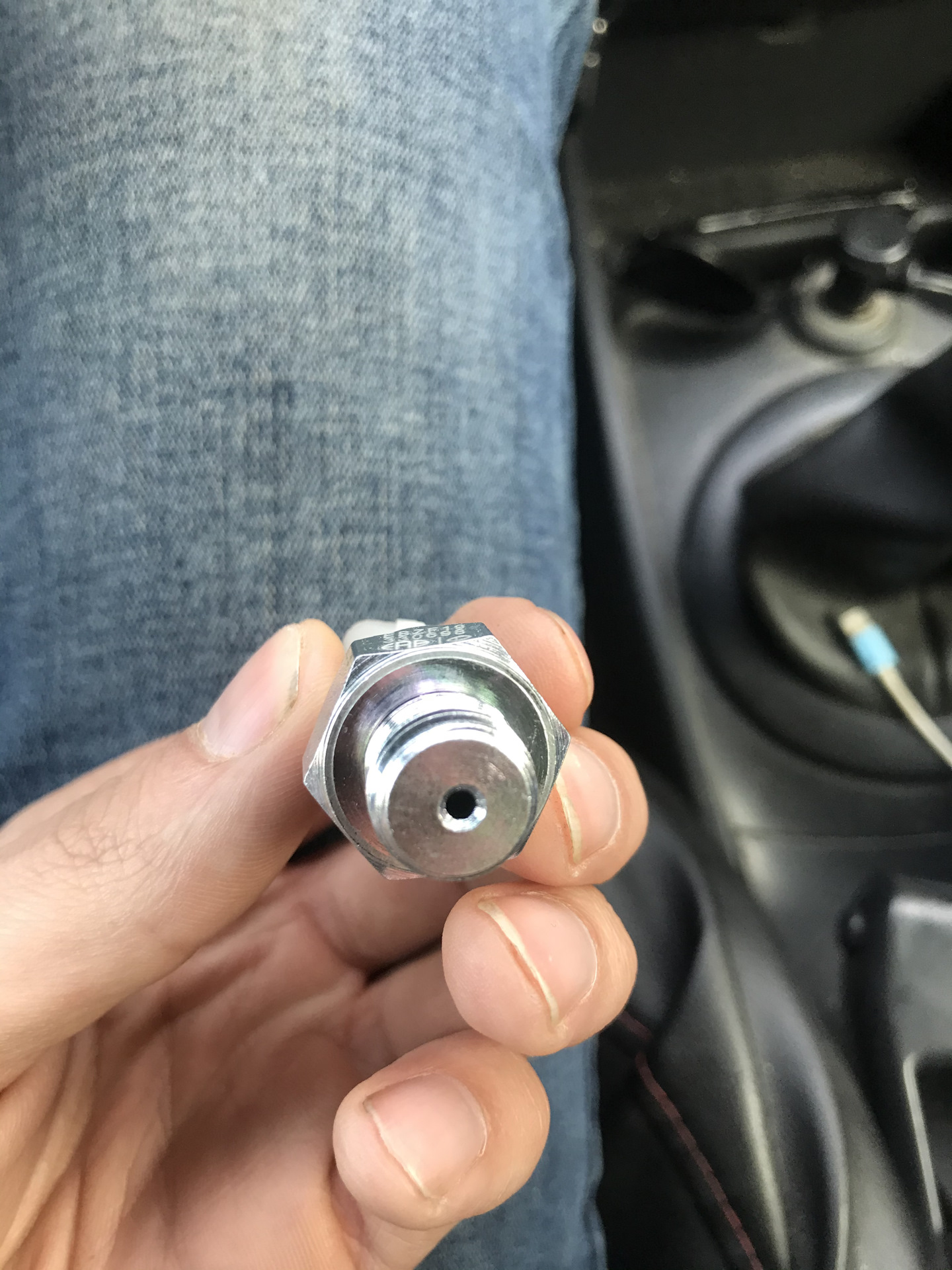 Pressure fault. Рено Меган 2 Oil Pressure Fault. Давление масла к4м. Ошибка на Рено Oil Pressure Fault. Oil Pressure Fault к9к 732.