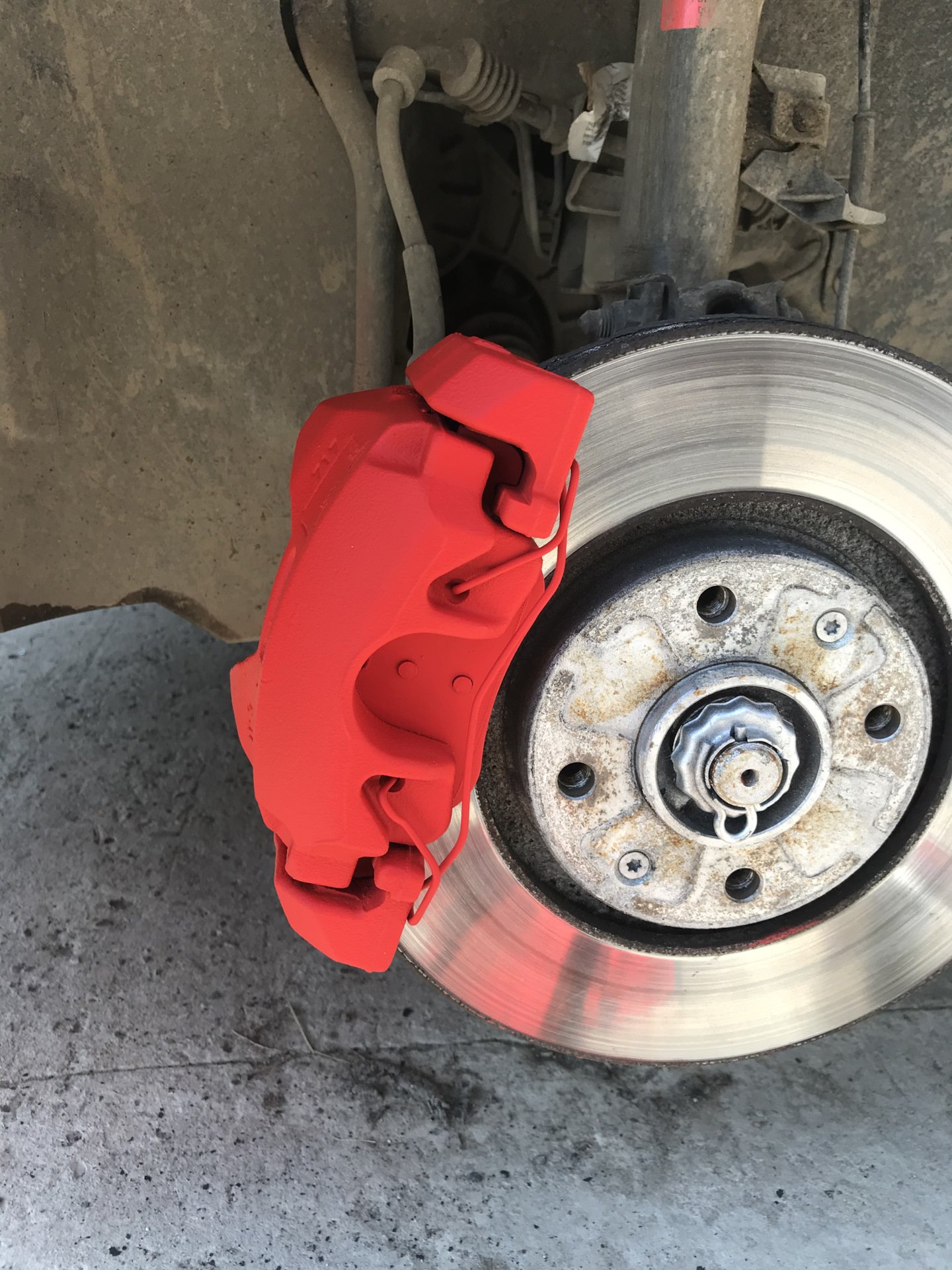 Доработка суппортов tokiko. Тюнинг суппорта. Накладки на суппорта brembo ваз 2121. Суппорта genesis. Тюнинг суппорта.