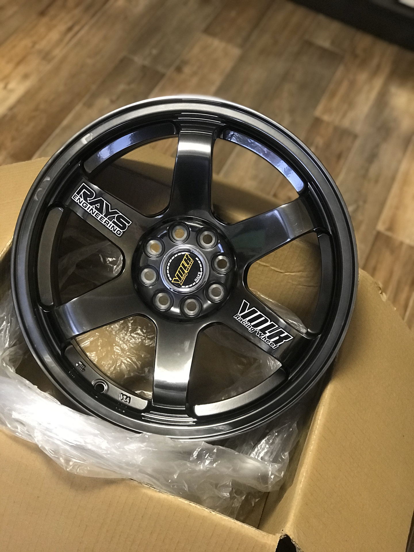 Сузука диски. Rota rays te37. Диски Rota Race te37. Rota te37 Yeti. Te 37 Suzuki Swift.