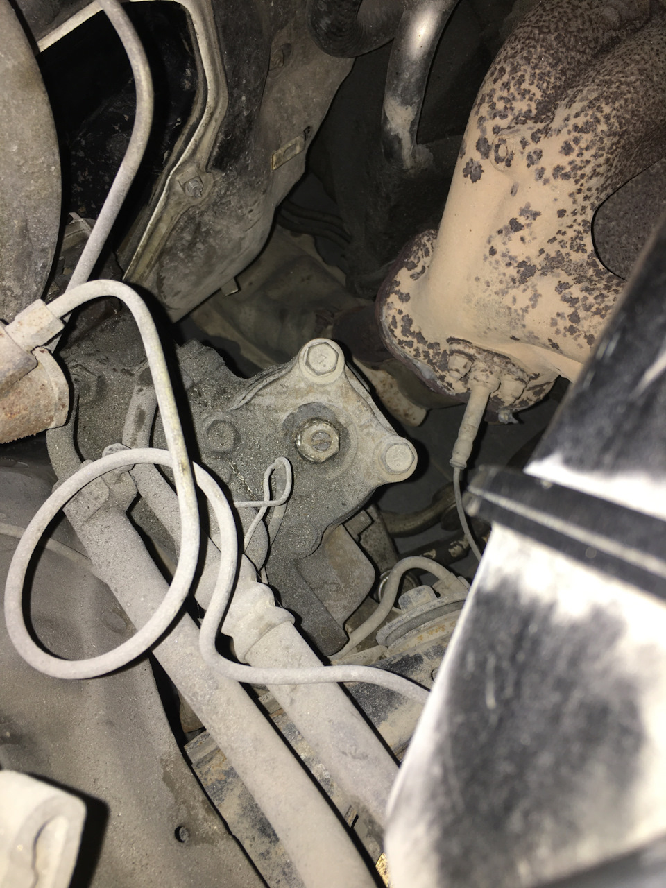 один красавец между 4-х других нам нужен — Toyota Crown (S120)