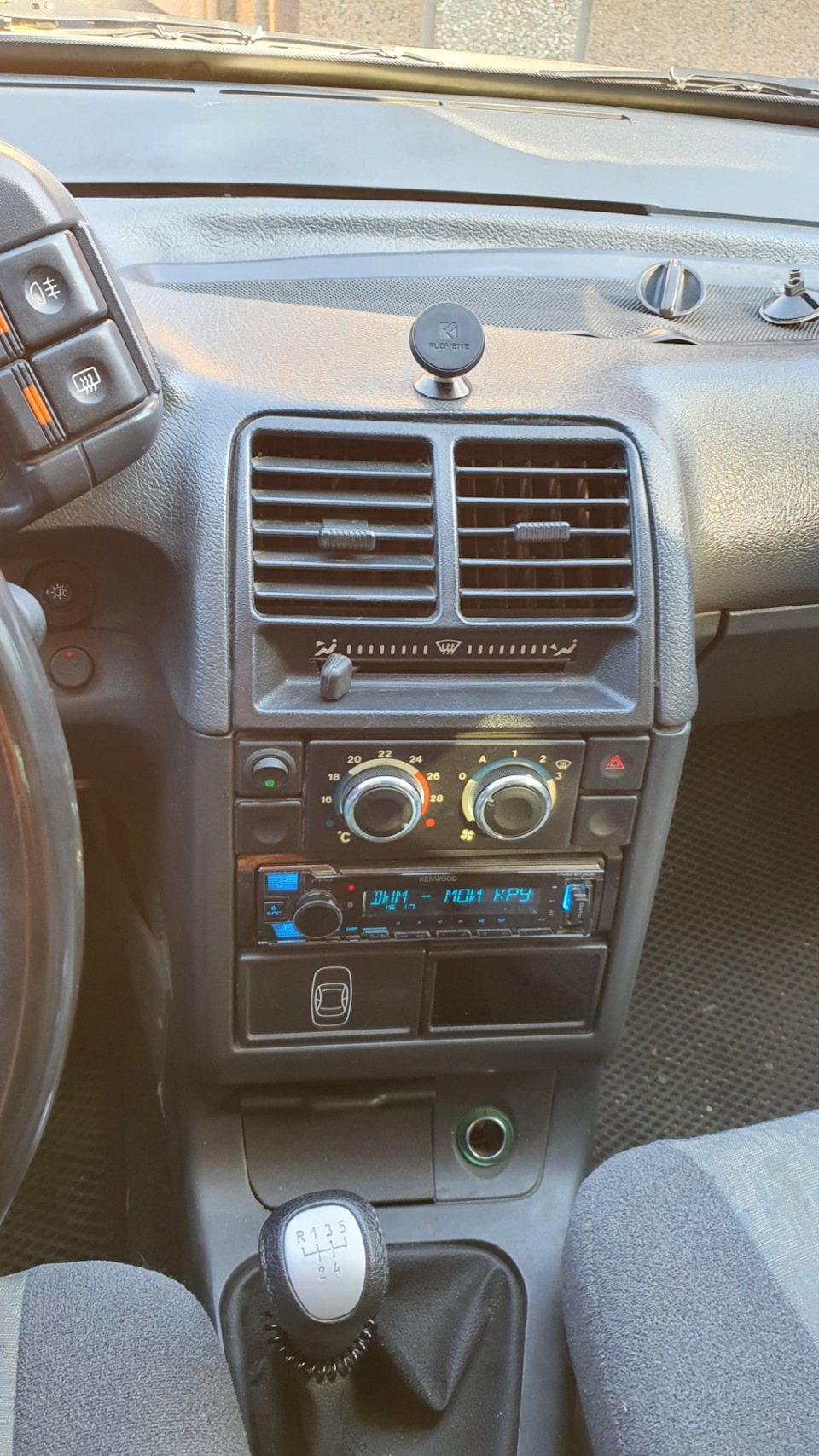 Переключатели положения печки 2110 — Lada 21102, 1,5 л, 2003 года ...