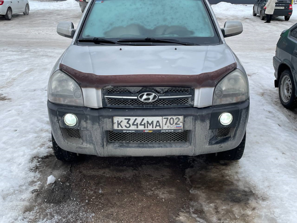 фары хундай туксон 2008. фары хендай туссан 2008 года. фара хендай туксон 2008. фары hyundai tucson 2008. фара hyundai tucson jm.