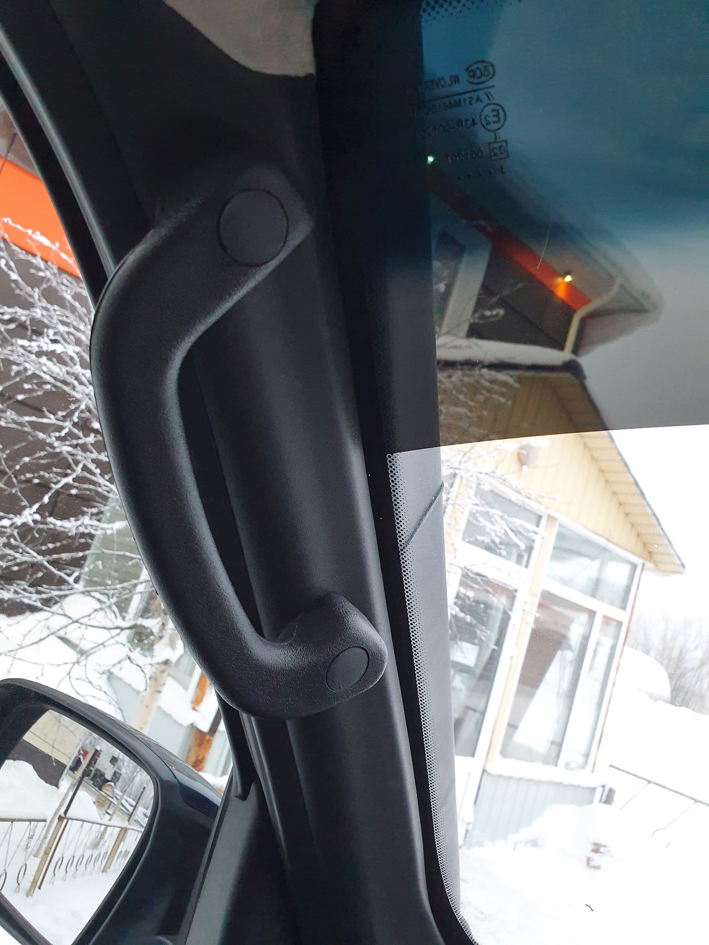 Ручки салона нива. Ручки салона нива. Черные ручки на ниву 2131. Ручка салонная нива шевроле. Ручка двери внутренняя нива 21214.