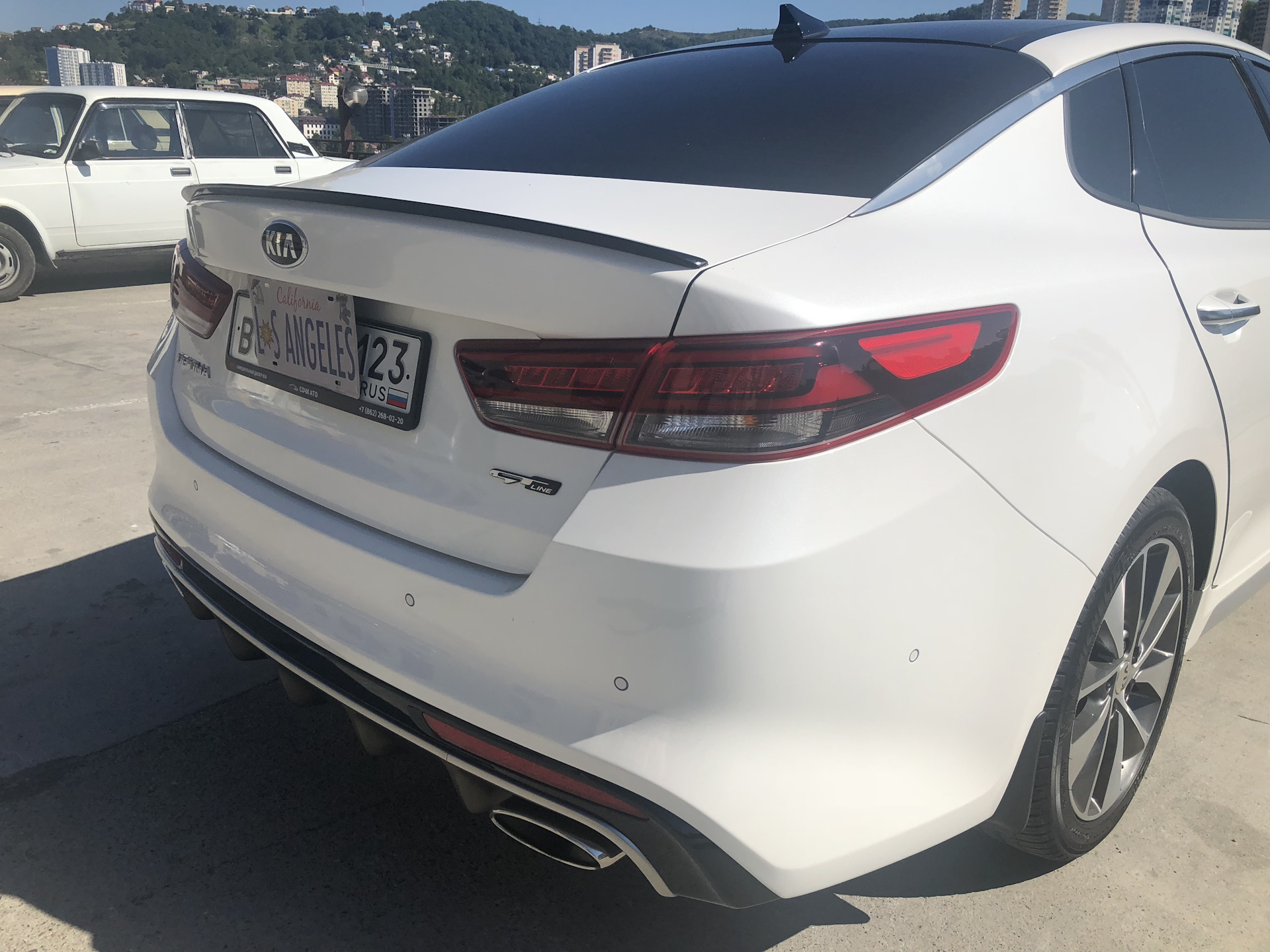 спойлер сзади на киа оптима 2019. спойлер киа оптима 2019 на багажник. спойлер оптима. спойлер на киа оптима 2018. киа оптима 2014 со спойлером.