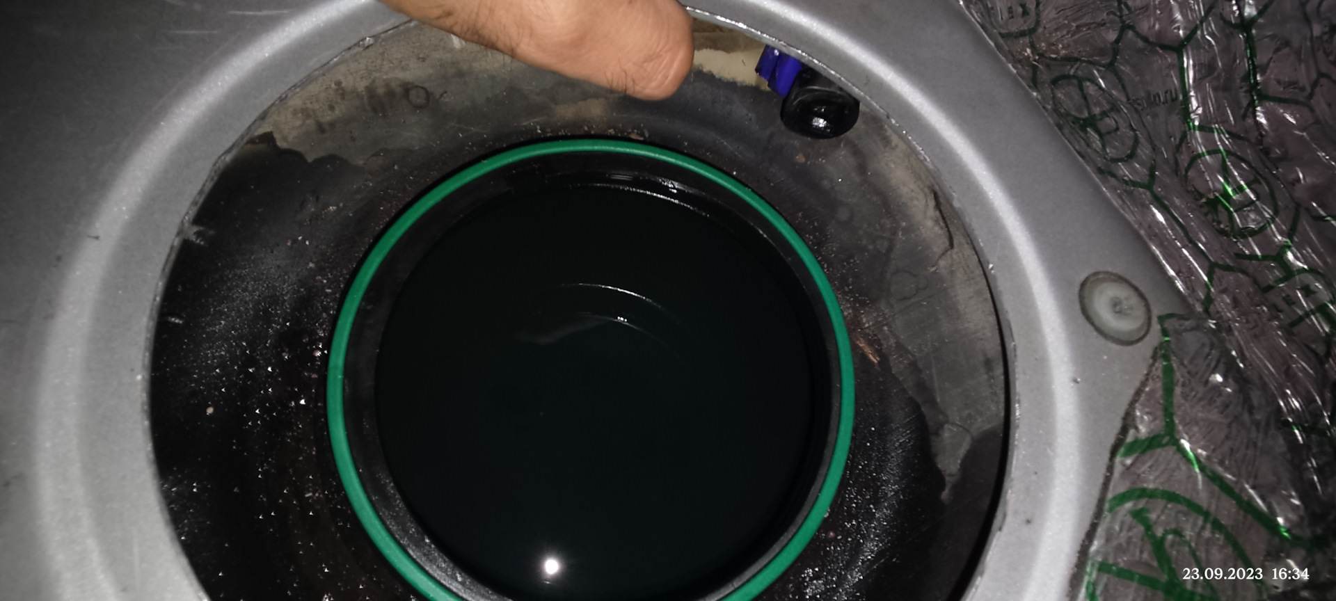 Замена прокладки крышки топливного фильтра, и надежда на хорошее ...