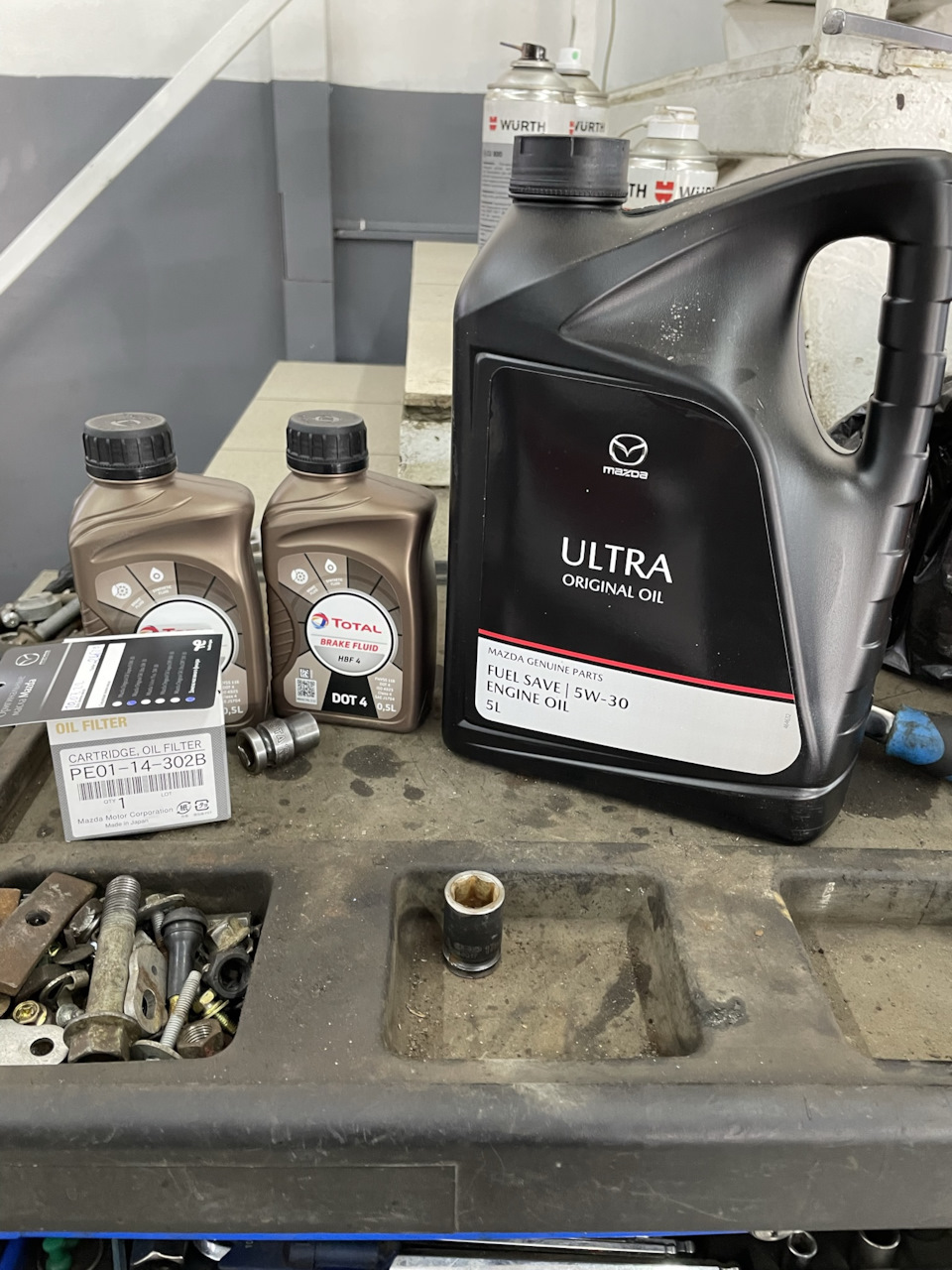 Фото в бортжурнале Mazda CX-5 (2G). Запчасти на фото: PE0114302B