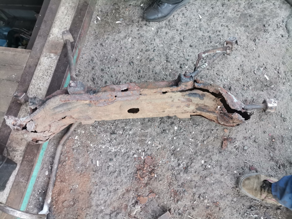 Замена задней балки и сайлентблоков — Suzuki Baleno, 1,6 л, 1996 года ...