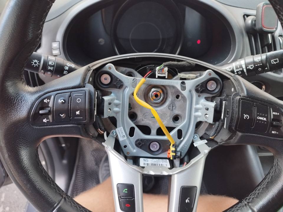 Перешив руля — KIA Sportage (3G), 2 л, 2012 года | аксессуары | DRIVE2