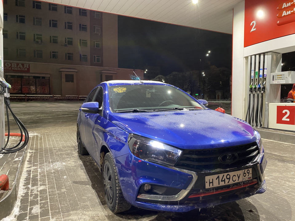 Гибрид Пленка на передние фары — Lada Vesta, 1,6 л, 2020 года | тюнинг ...