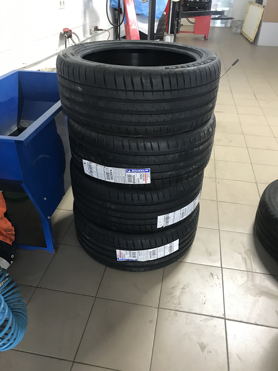 Летняя резина Michelin Pilot Sport 4 S 255/45 R20 — Audi Q5 (2G), 2 л ...