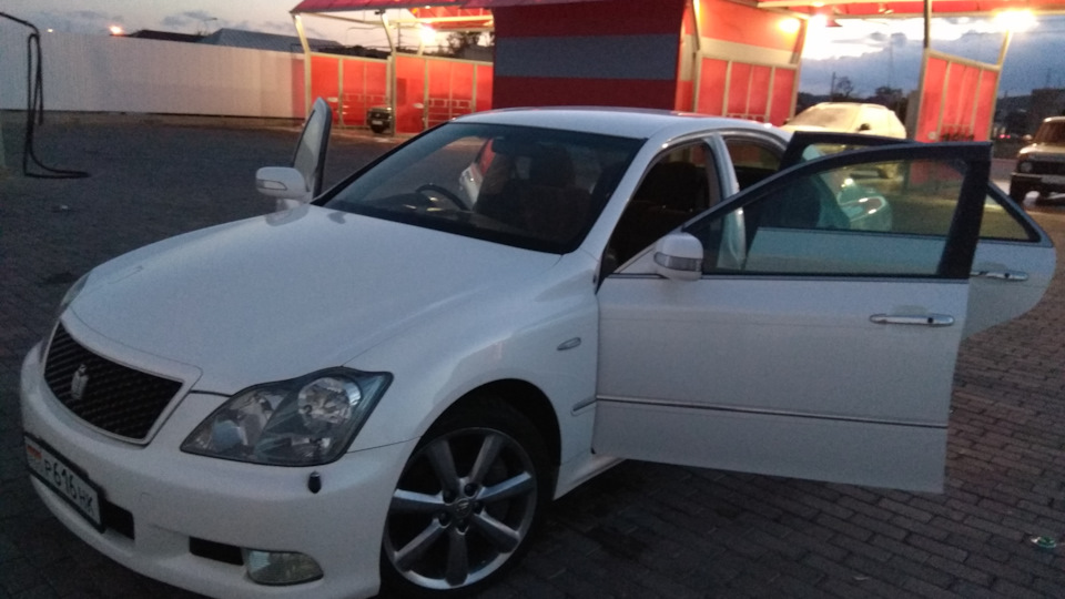 Toyota Crown athlete 2006 3 5