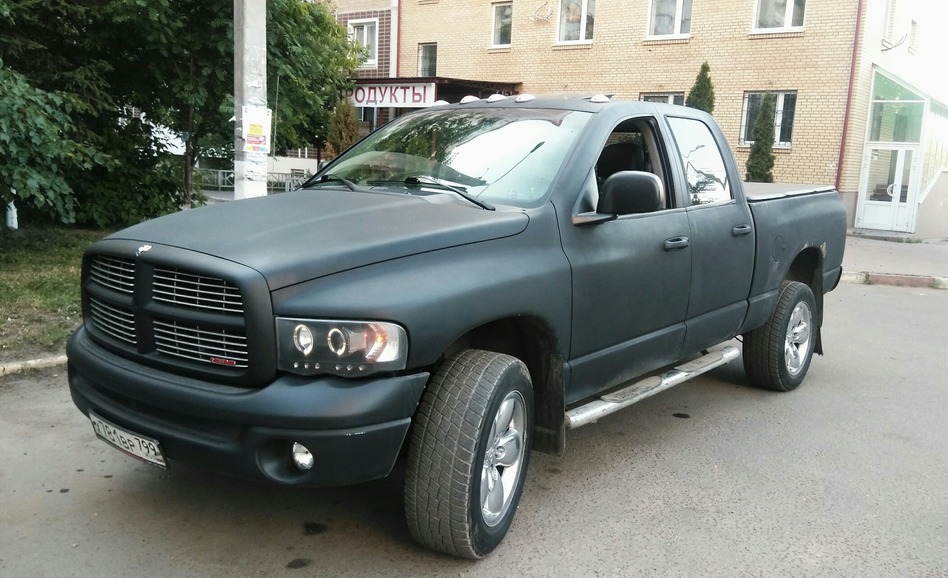 Дуга на бампер dodge Ram 2006