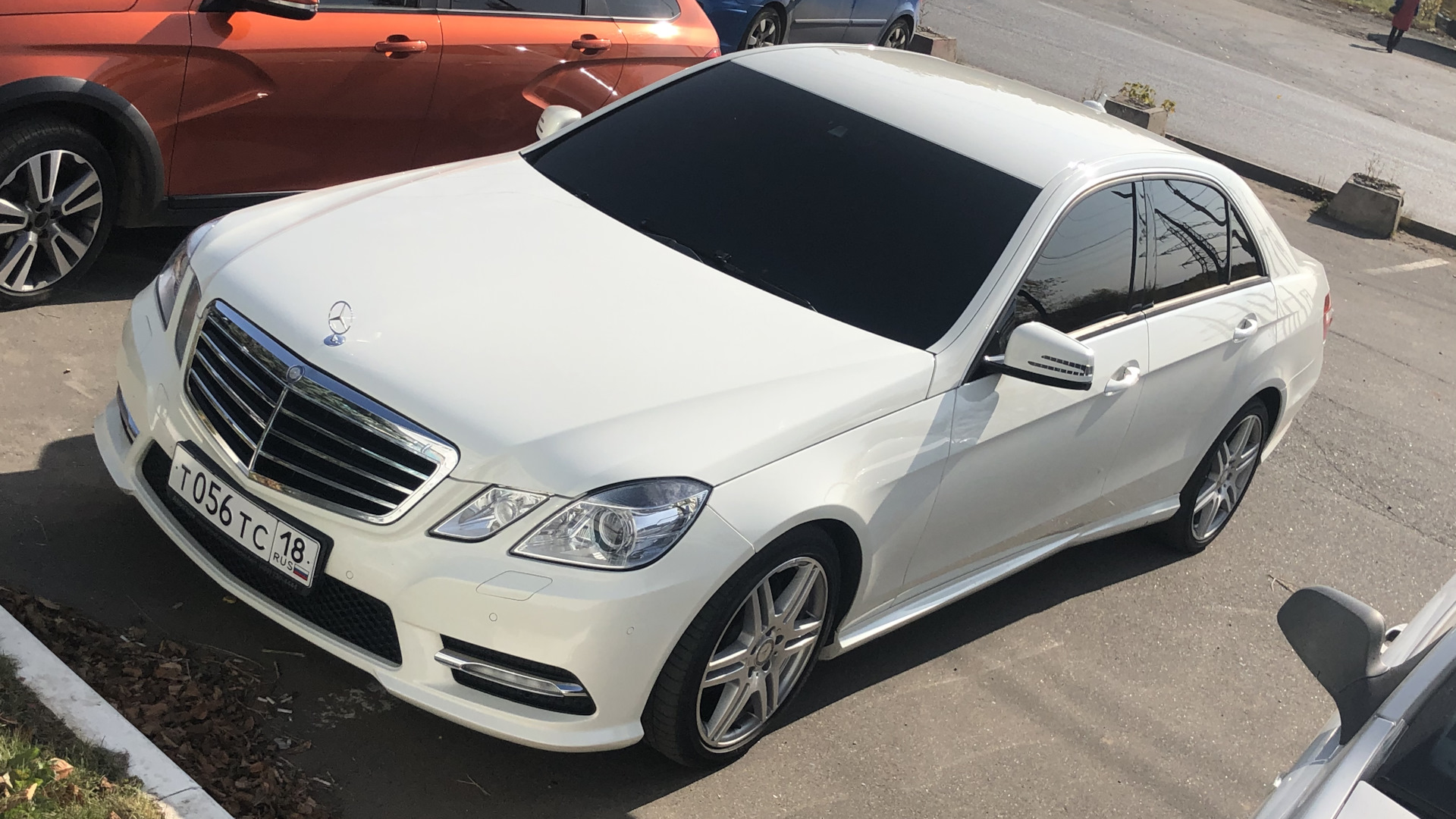Мерседес 212 отзывы. W212 e350 4matic 2012. Мерседес е200 фото 2010. Мерседес 212 отзывы. Мерс е360.
