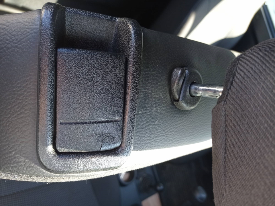 Ручка опускания сидения. Ручка регулировки сиденья тойота авенсис. Ручка опускания сидения. Ручка опускания сидения. Ручка опускания стекла москвич.