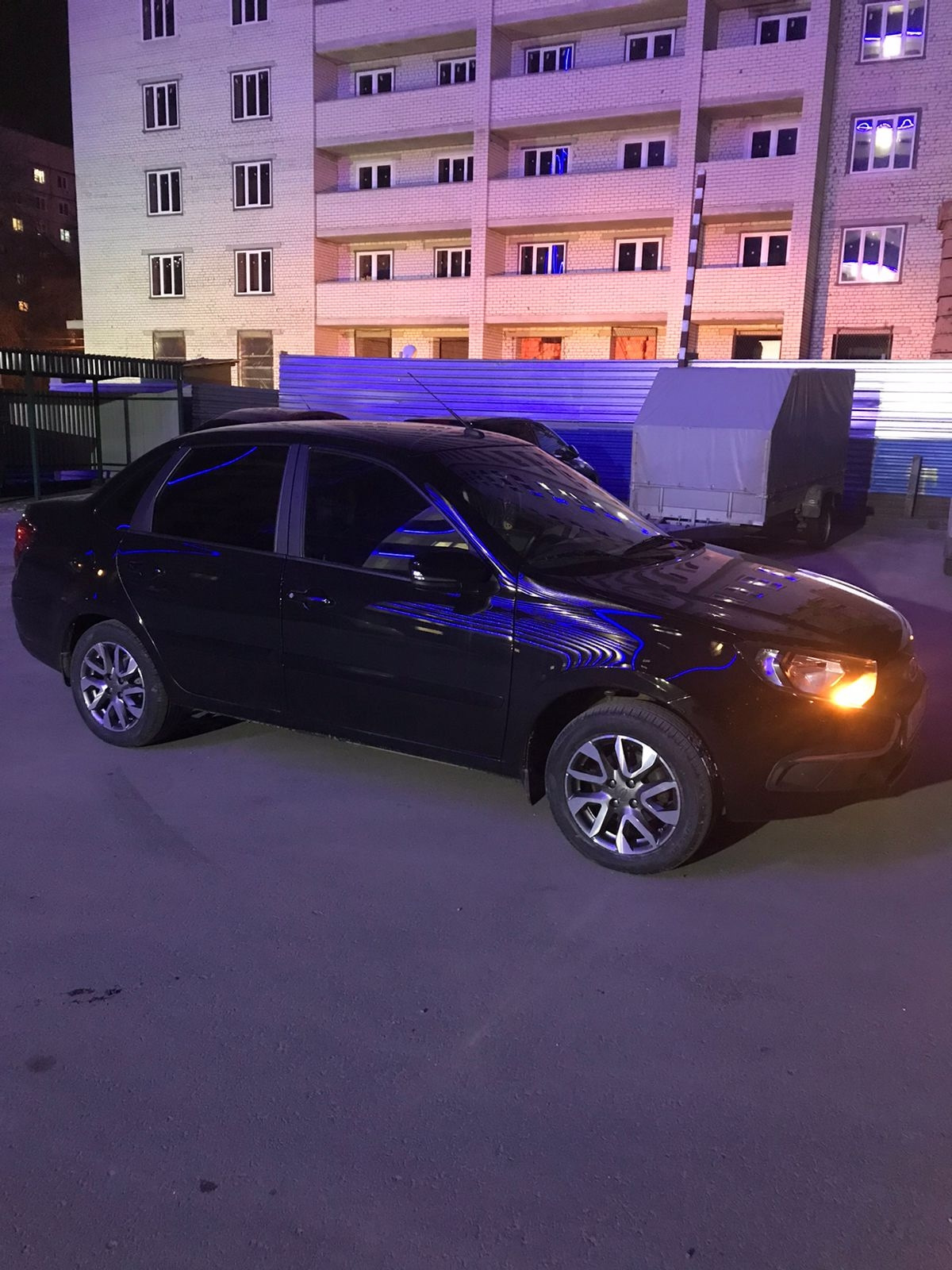 Диски от гранты cross на седане — Lada Гранта (2G) FL, 1,6 л, 2021 года ...
