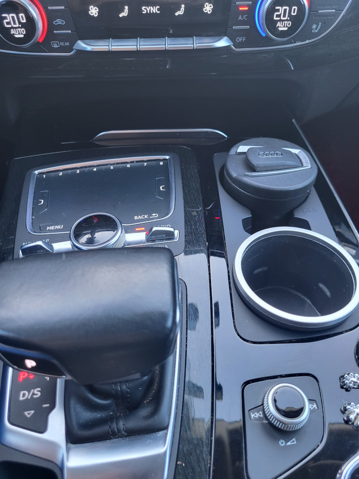 Пепельница Audi Sport Sline на Audi Q5 (2G), Audi Q5 (1G), Audi Q8 ...