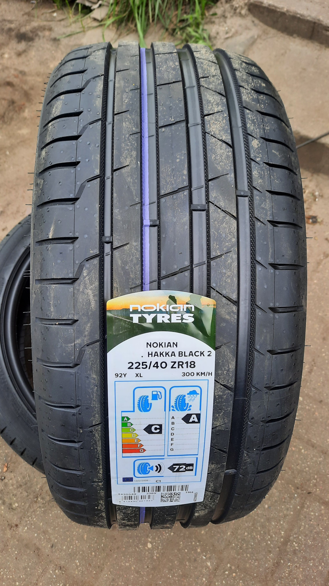 Nokian hakka black 2. Nokian Hakka Black. Нокиан Хакка Блэк 2 225/40/18. Нокиан Хакка Блэк 3.