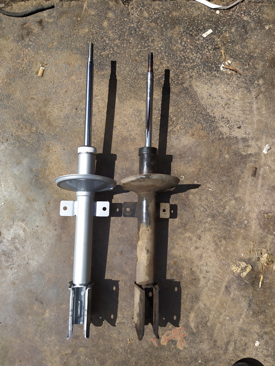 амортизаторы рено дастер 4х4 2. стойки передние рено дастер 2. амортизаторы рено дастер 4х4. задние стойки рено дастер 4х4 артикул. стойки рено дастер.