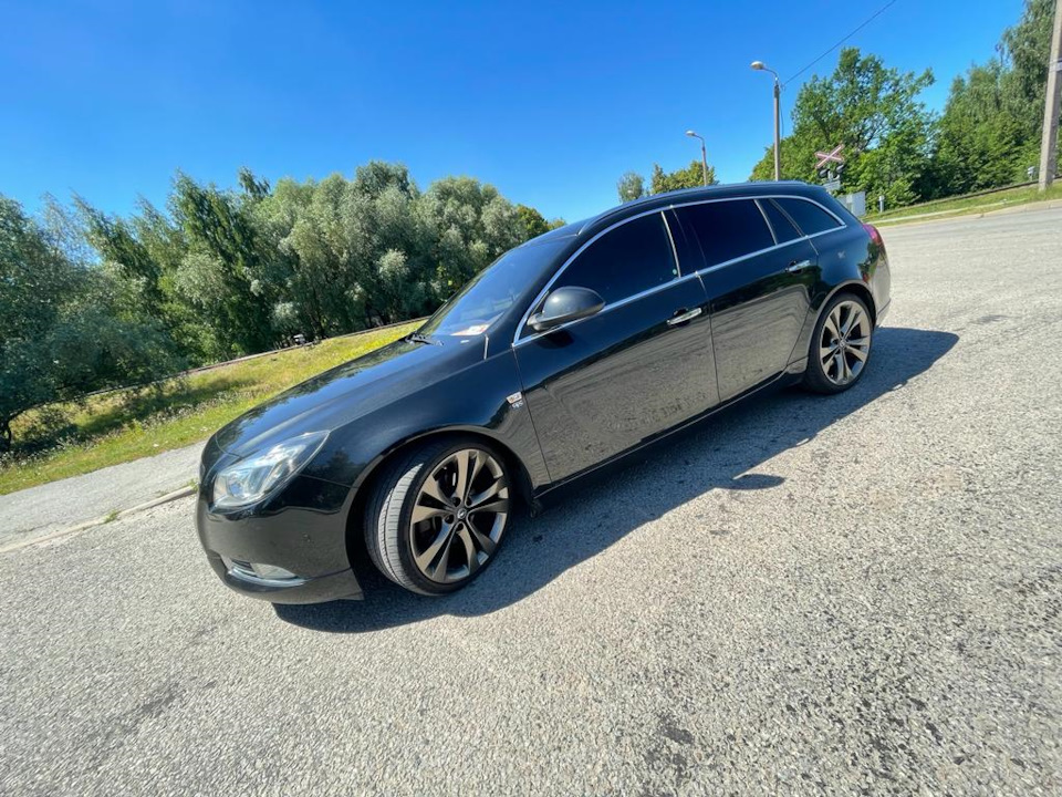 Opel Insignia stance