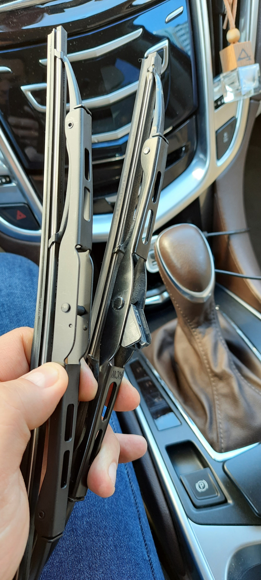 Фото в бортжурнале Cadillac SRX (2G)