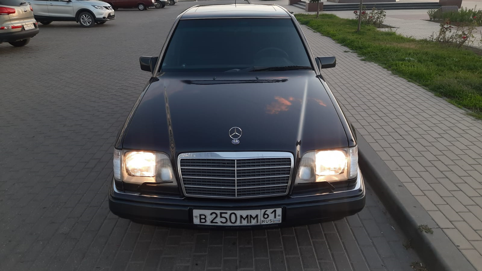 Продажа Mercedes-Benz E-class (W124) 1993 (бензин, АКПП) — с историей  обслуживания — DRIVE2.RU